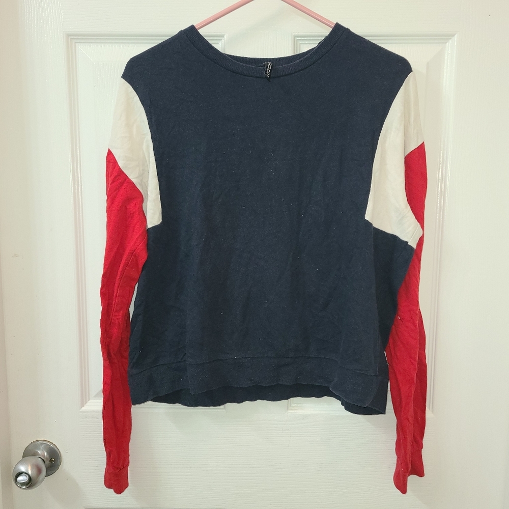 divided Red white and black long sleeve tee medium